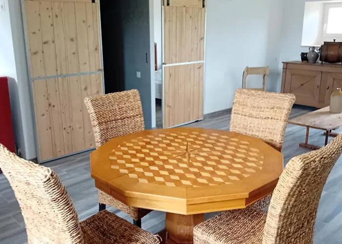 Chez Tata Madeleine Apartment